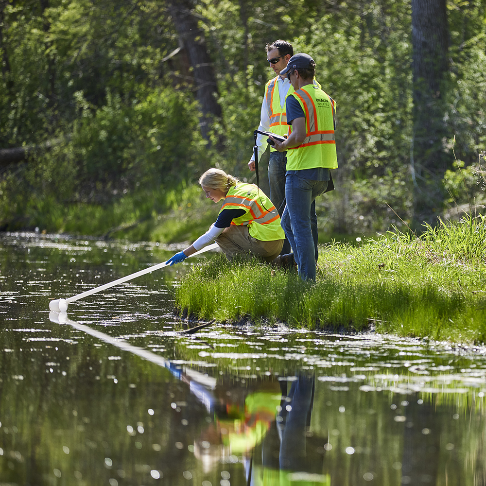 water_sample_at_pond
