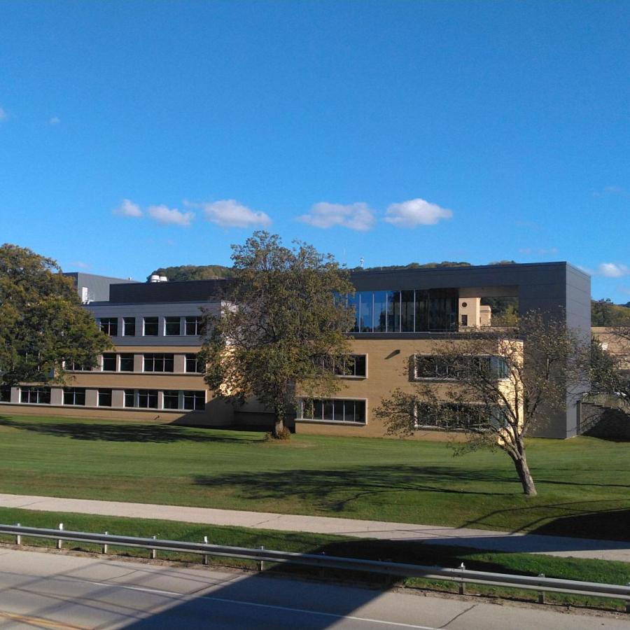 Photo of St. Mary's Research and Discovery Center